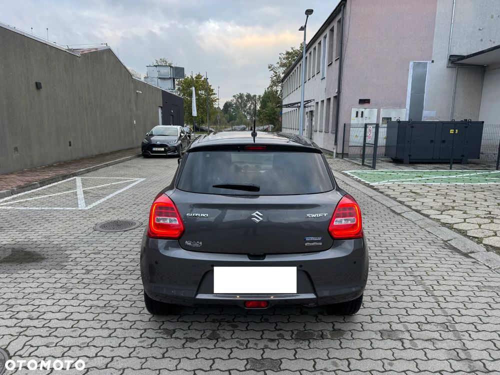 Suzuki Swift 1.2 SHVS Premium Plus - 4