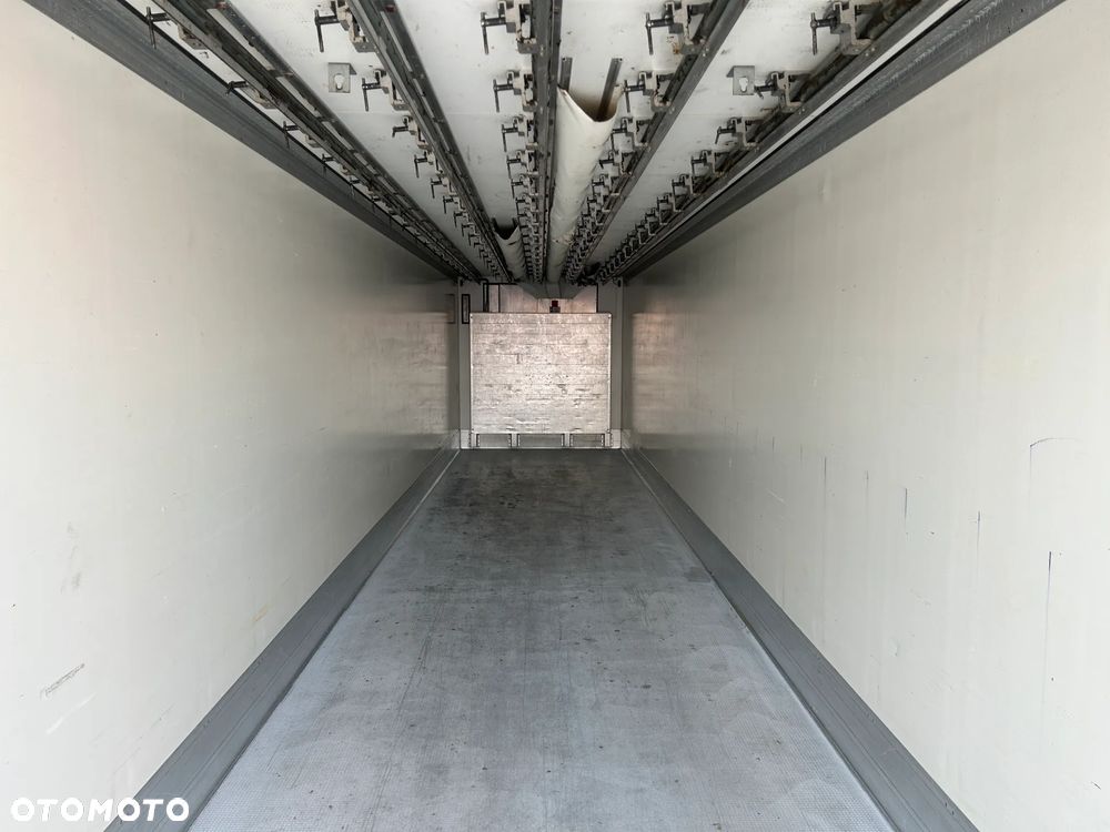 Schmitz Cargobull THERMO KING SLX300 HAKÓWKA / 7 CM GRUBA ŚCIANA / KOSZ PALETOWY / 4 ZAMKI / DIESEL + ELEKTRYK / 2012 ROK !! - 34