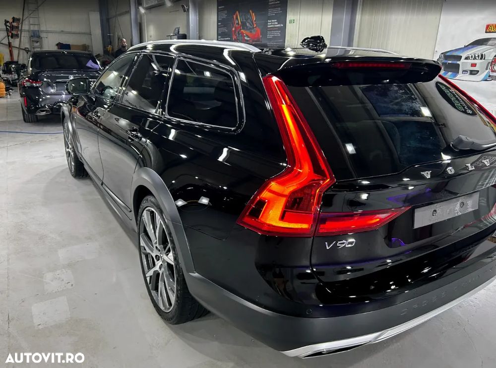 Volvo V90 Cross Country D5 AWD Geartronic Pro - 19