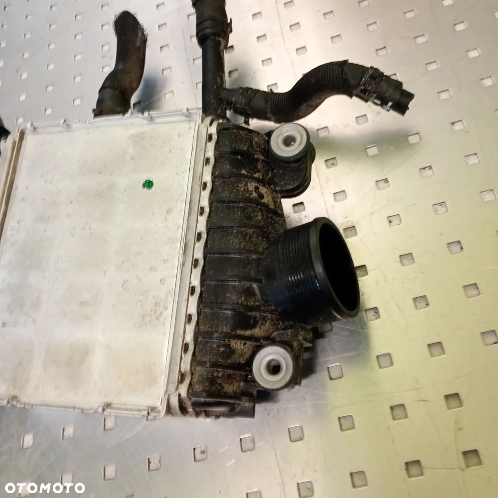 Chłodnica powietrza intercooler Jaguar GX63-6K775-AC - 3
