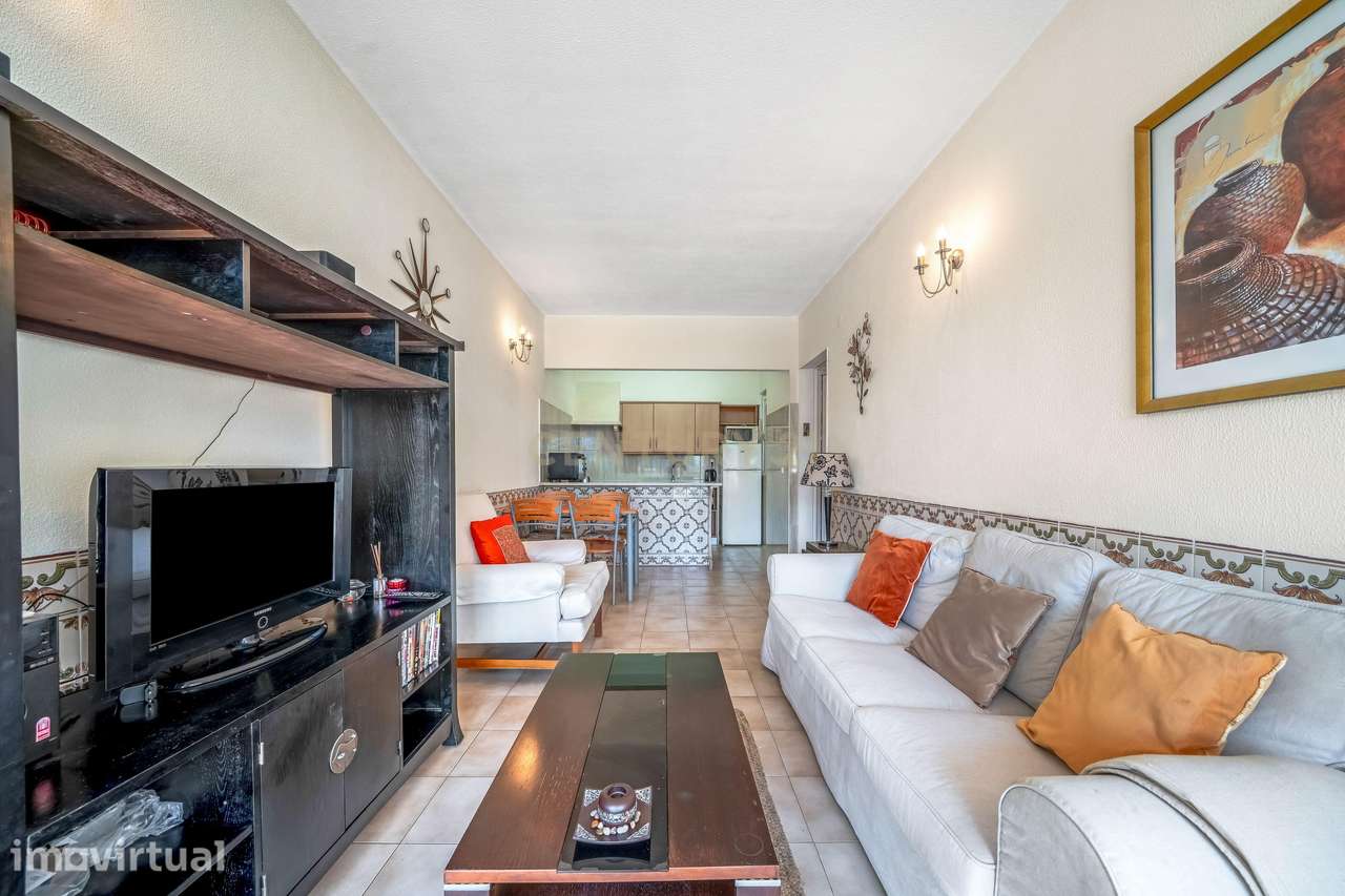 Apartamento T1 próximo da Rua Oura - Grande imagem: 2/21