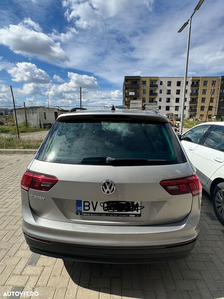 Volkswagen Tiguan - 4