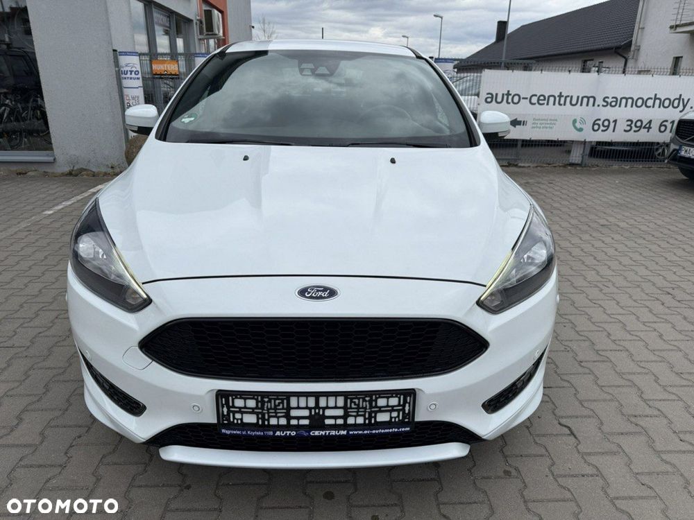Ford Focus 1.0 EcoBoost ST-Line Black ASS - 4