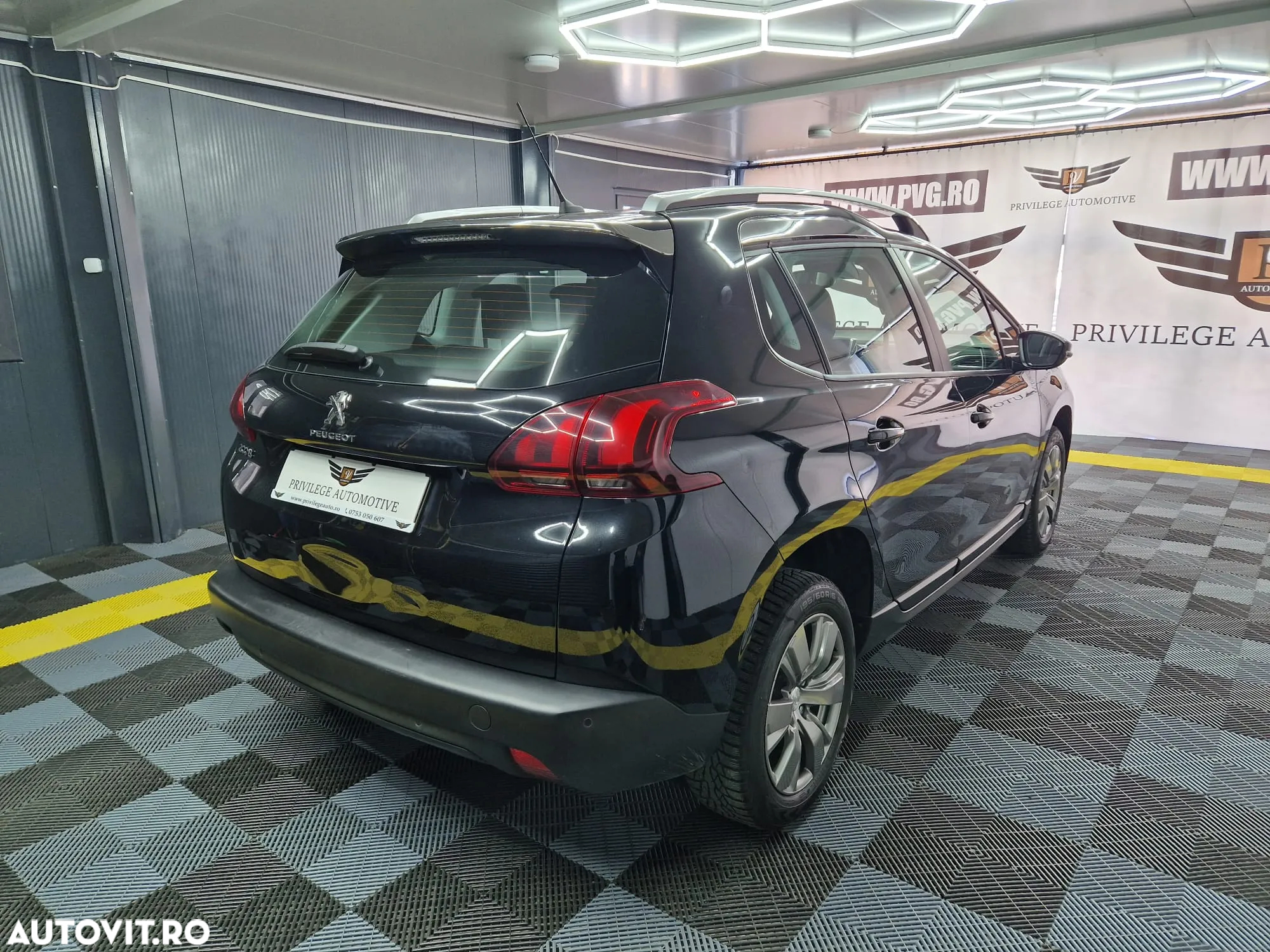 Peugeot 2008 1.5 BlueHDI FAP Active - 4