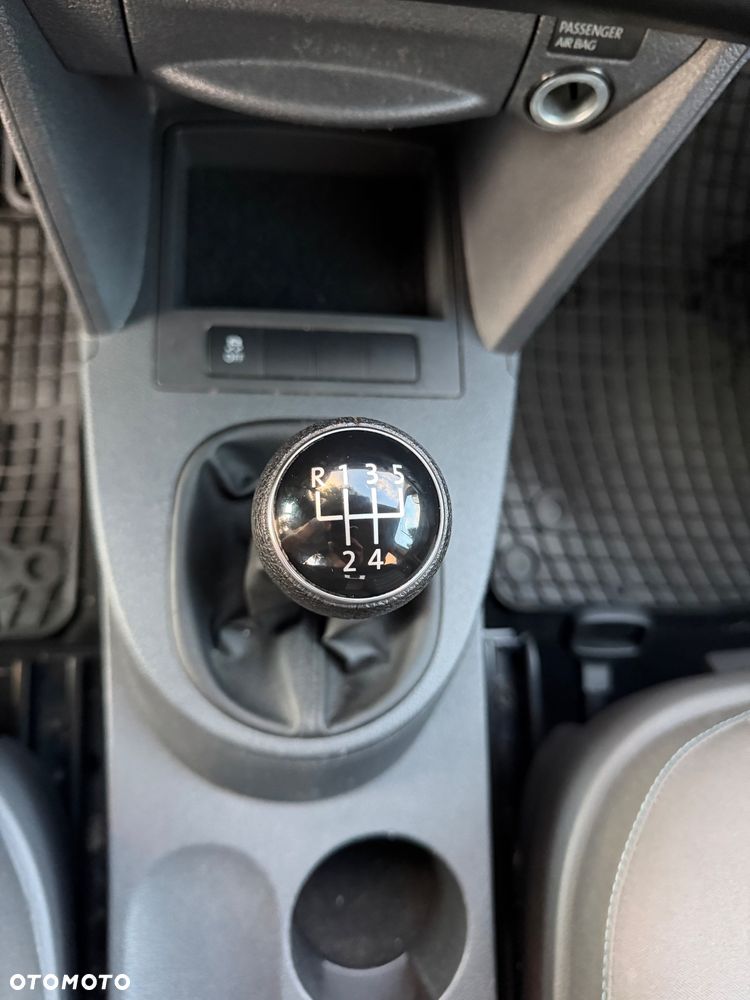 Volkswagen Caddy - 18