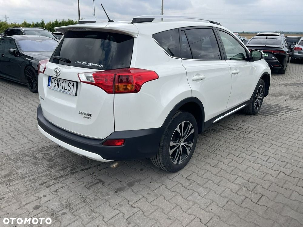 Toyota RAV4 2.0 D-4D 4x4 Executive - 4