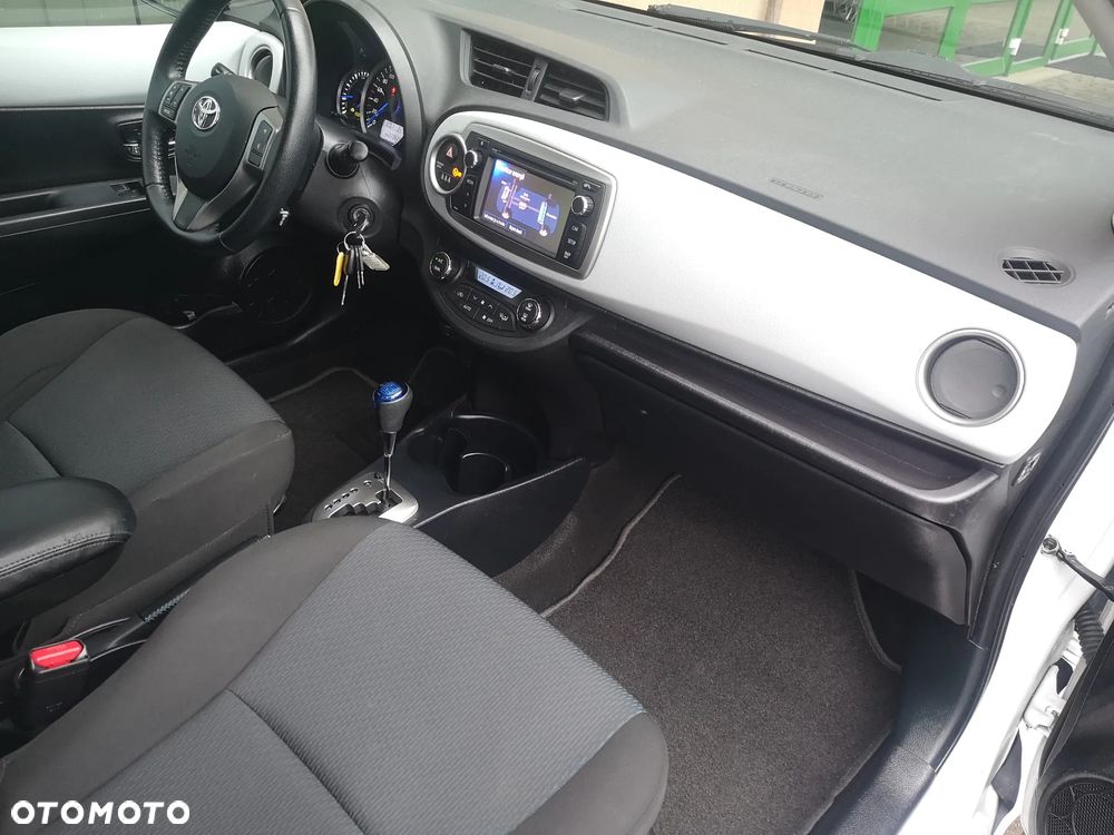 Toyota Yaris 1.5 VVT-i Style - 13