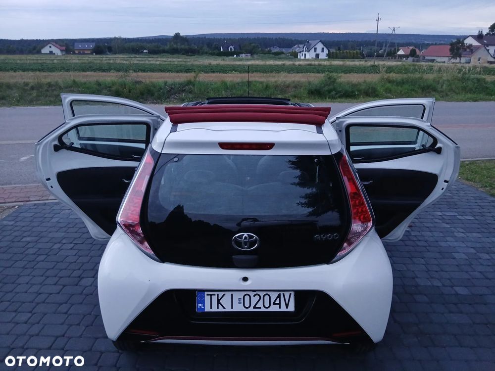 Toyota Aygo x-clusiv - 2
