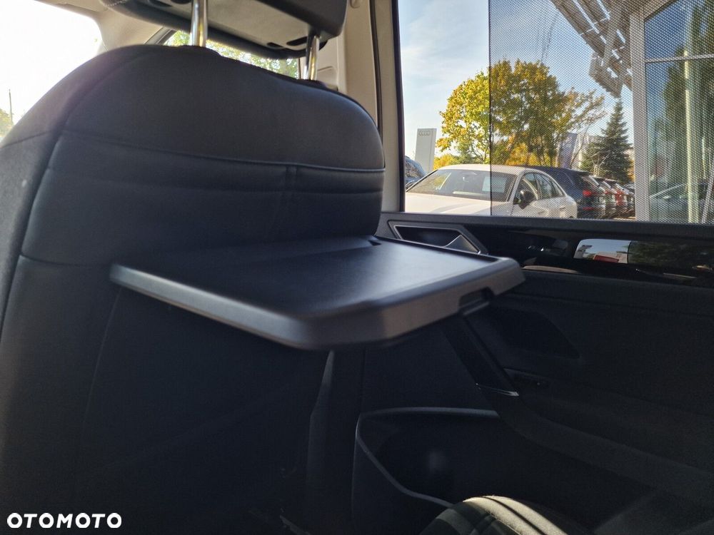 Volkswagen Touran - 20