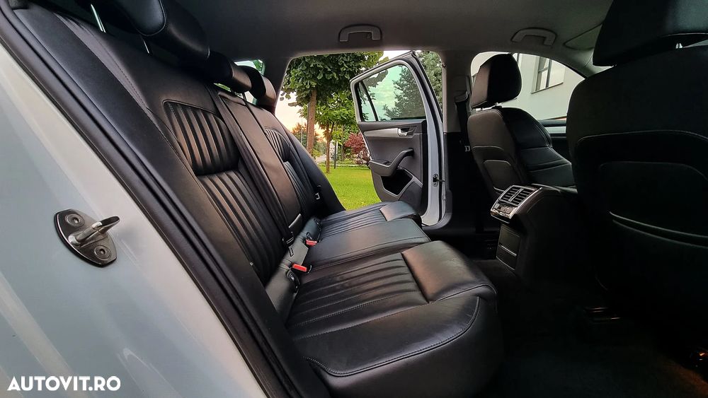 Skoda Superb 1.6 TDI DSG Ambition - 20