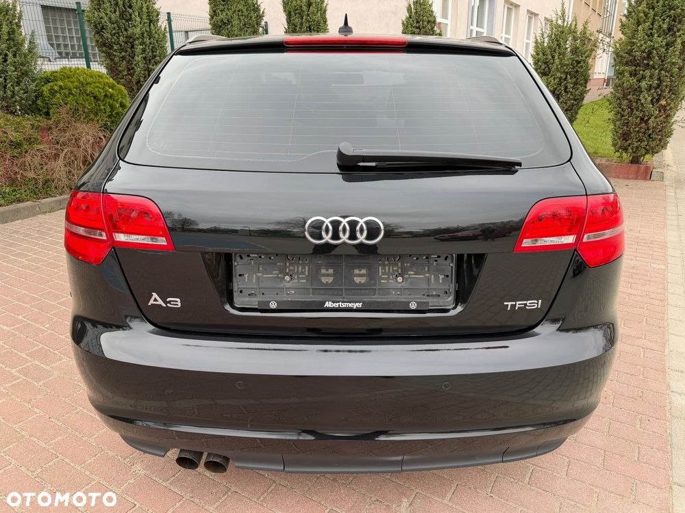 Audi A3 Sportback 1.4 TFSI S line Sportpaket - 17