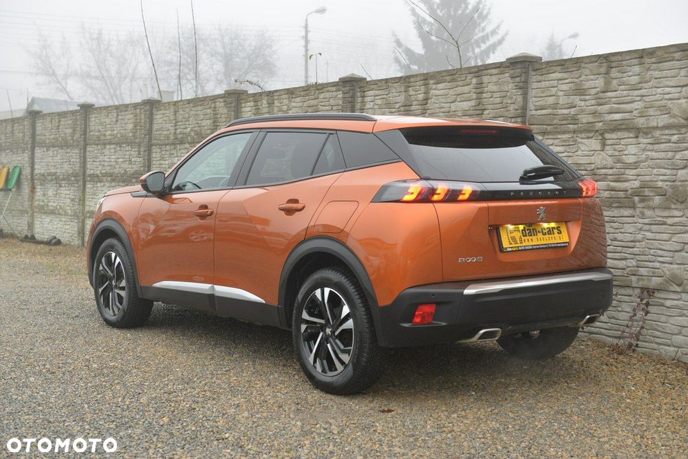 Peugeot 2008 1.2 PureTech Allure S&S EAT8 - 3