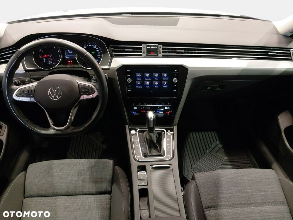 Volkswagen Passat Variant 2.0 TSI Business DSG - 25