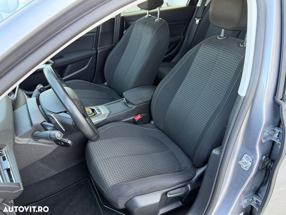 Peugeot 308 1.5L BlueHDI EAT8 Allure Pack - 11