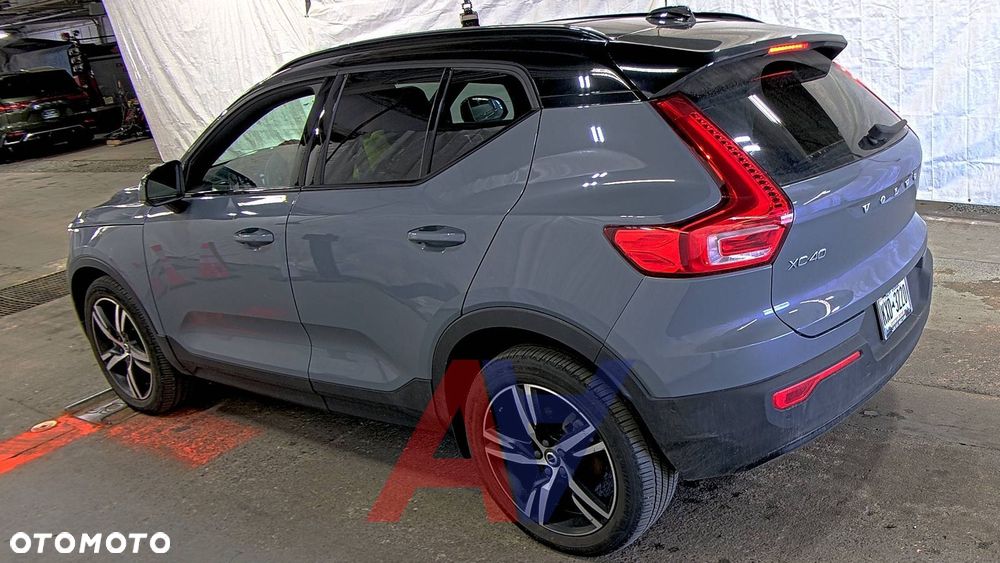 Volvo XC 40 - 6