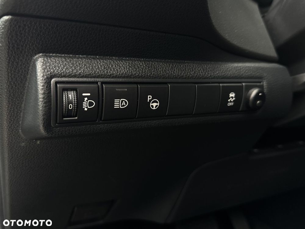 Toyota Corolla 1.8 Hybrid Comfort - 13