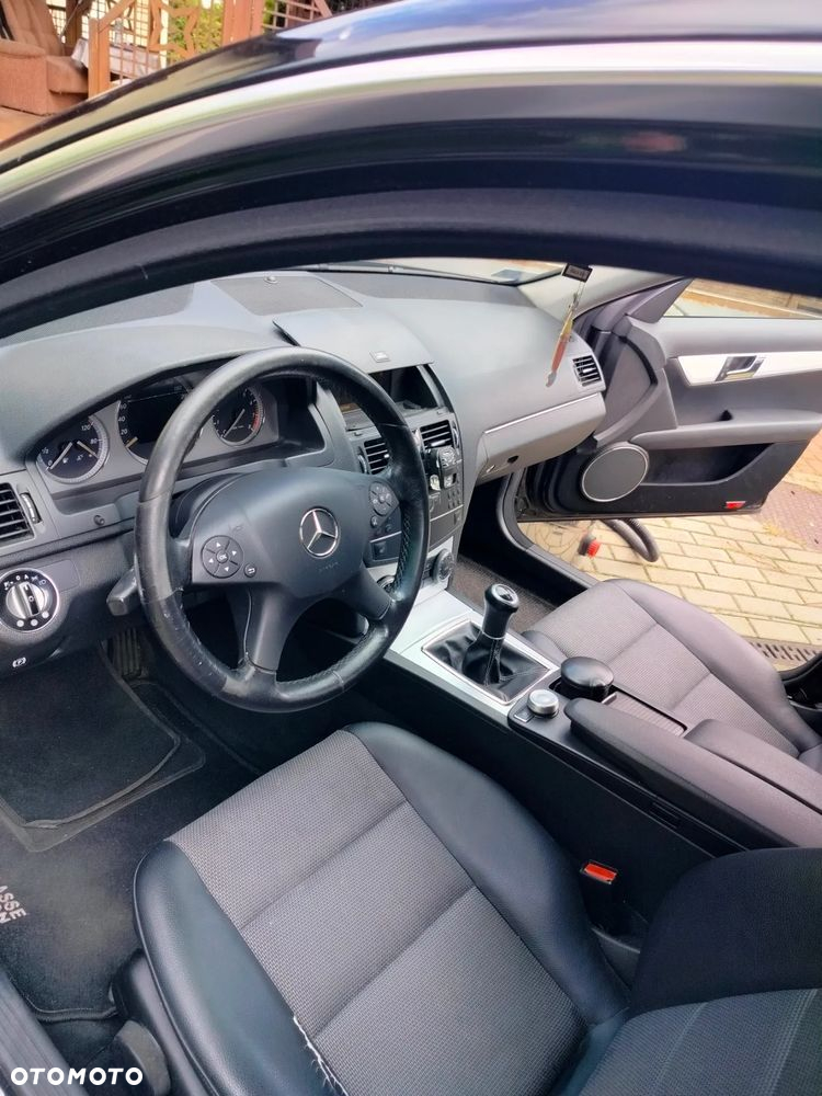 Mercedes-Benz Klasa C 180 Kompressor Avantgarde - 9