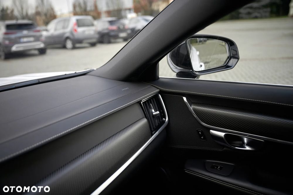 Volvo V90 D4 Geartronic R Design - 36