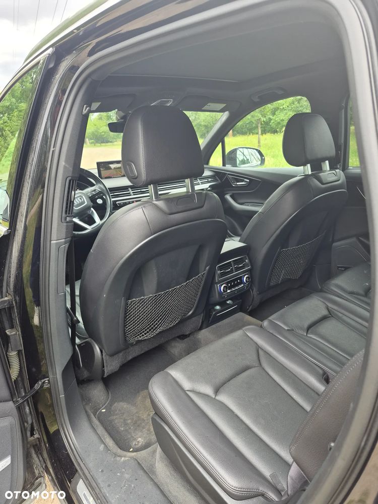 Audi Q7 - 11