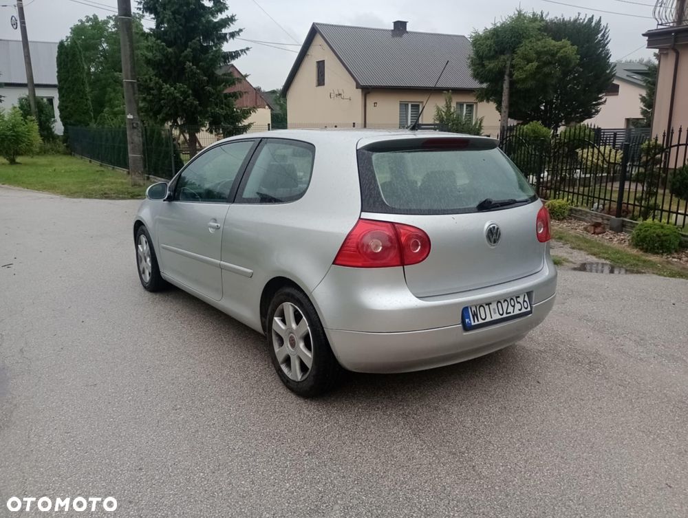 Volkswagen Golf 1.9 TDI Q-Line - 2