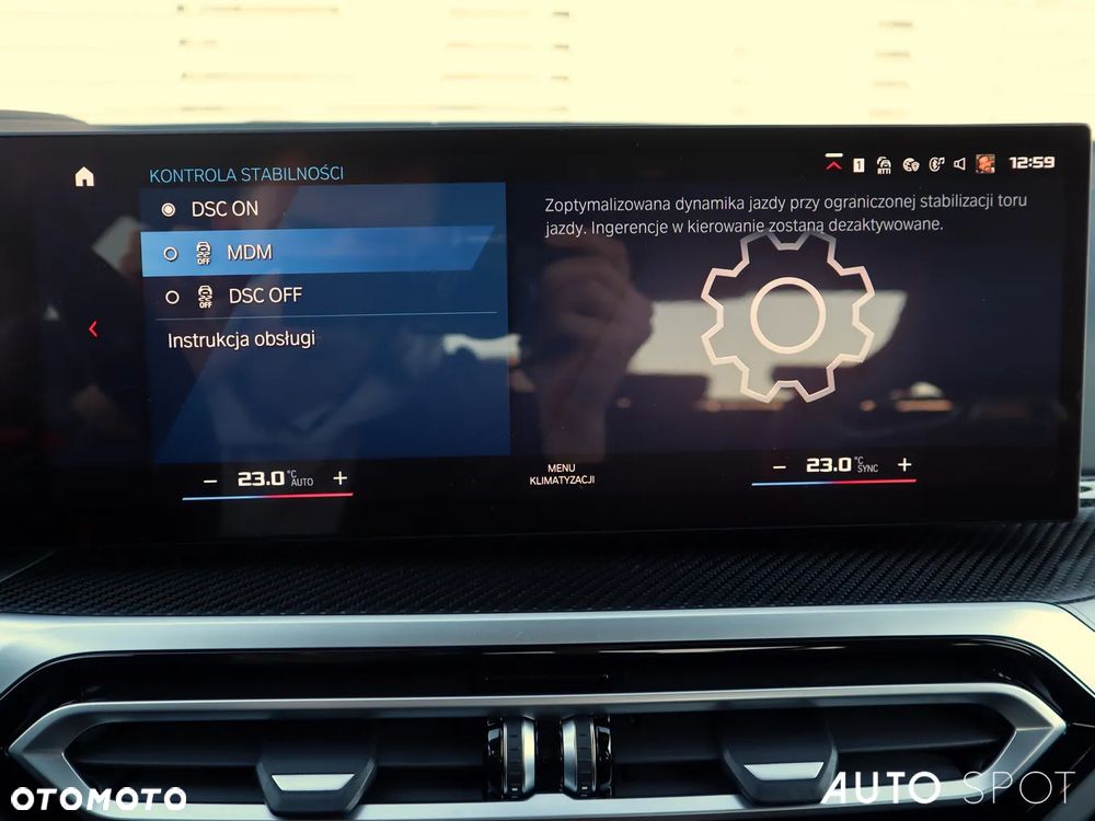 BMW M3 CS xDrive sport - 31