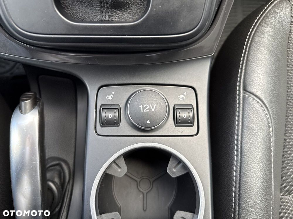 Ford Kuga 2.0 TDCi 4WD Titanium - 22