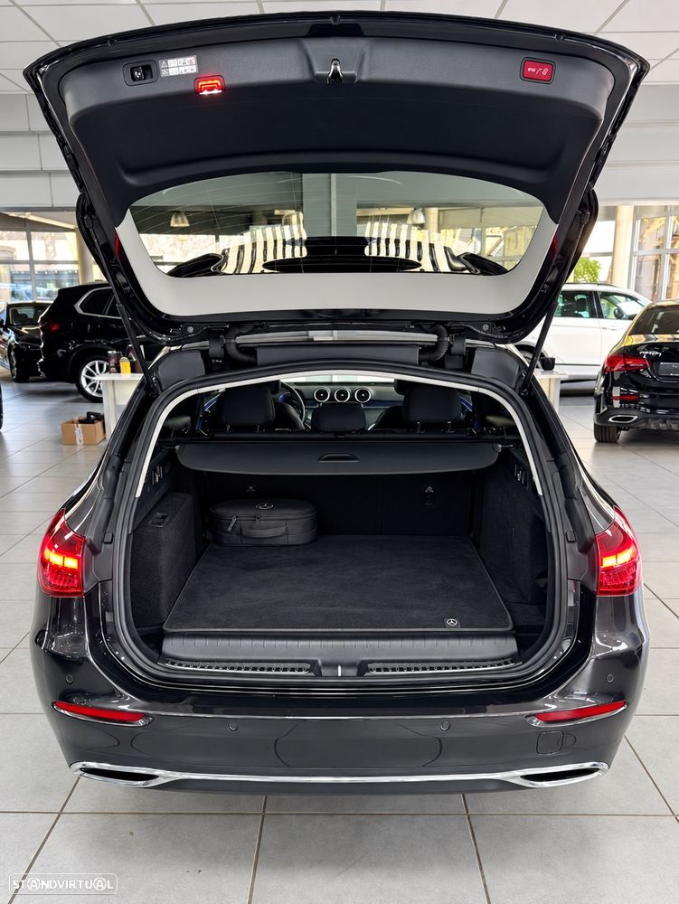 Mercedes-Benz C 300 2024 photo 4