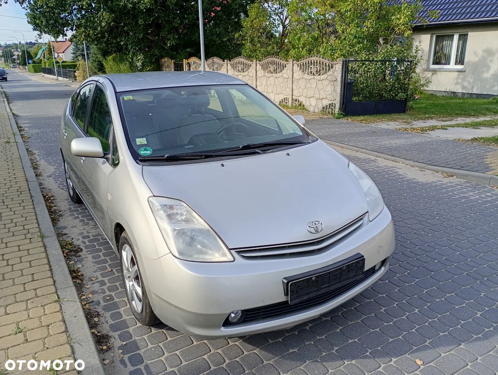 Toyota Prius 1.5 VVT-i Prestige - 2