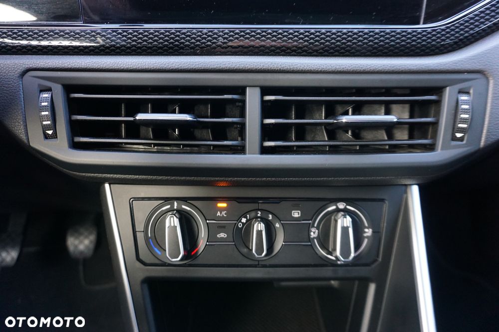Volkswagen Polo 1.0 TSI Style - 21