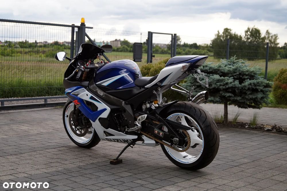 Suzuki GSX-R - 8