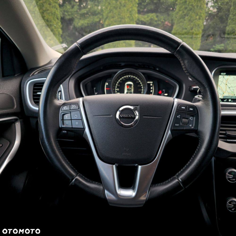 Volvo V40 D2 Drive-E Summum - 37