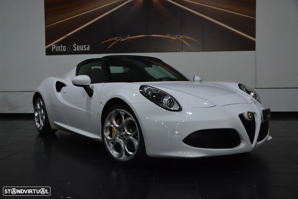 Alfa Romeo 4C Spider 1750 TBi - 6