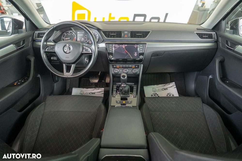 Skoda Superb 2.0 TDI DSG Active - 19