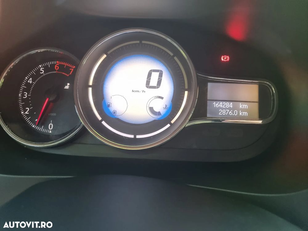 Renault Fluence 1.6 Privilege - 14