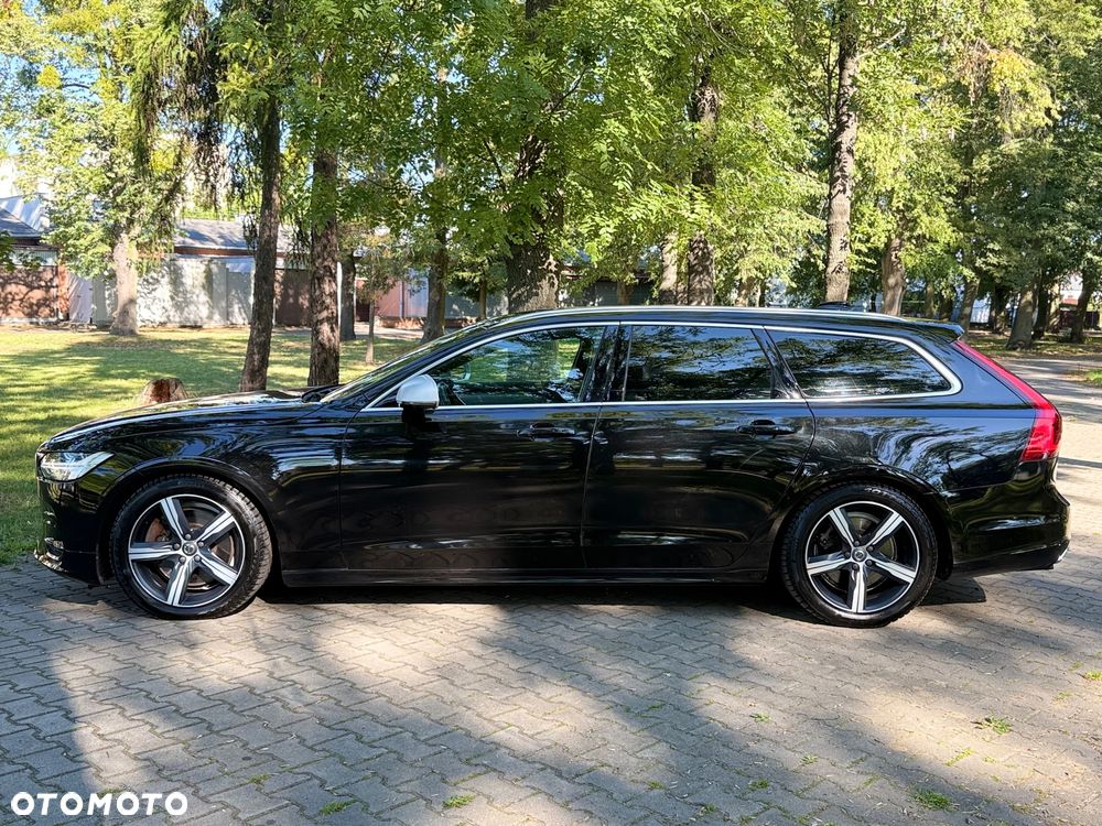 Volvo V90 T4 R-Design - 4