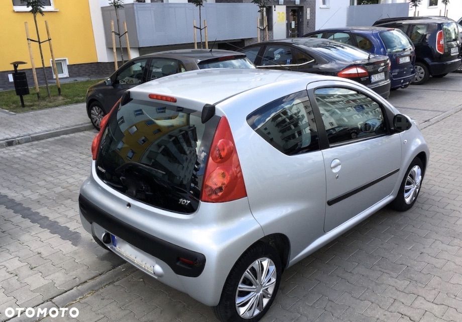 Peugeot 107 1.0 Trendy - 12