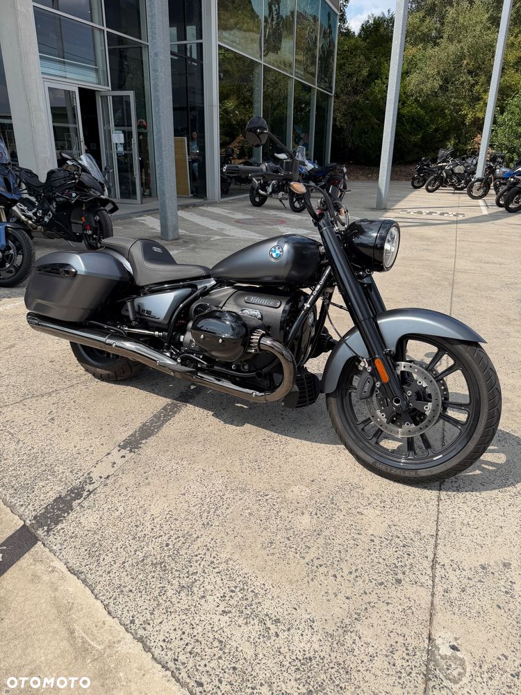 BMW R - 1