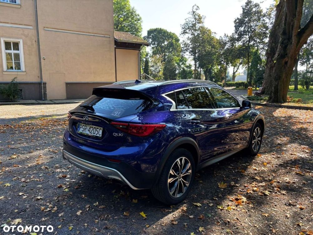 Infiniti QX30 2.0t DCT AWD Premium - 6