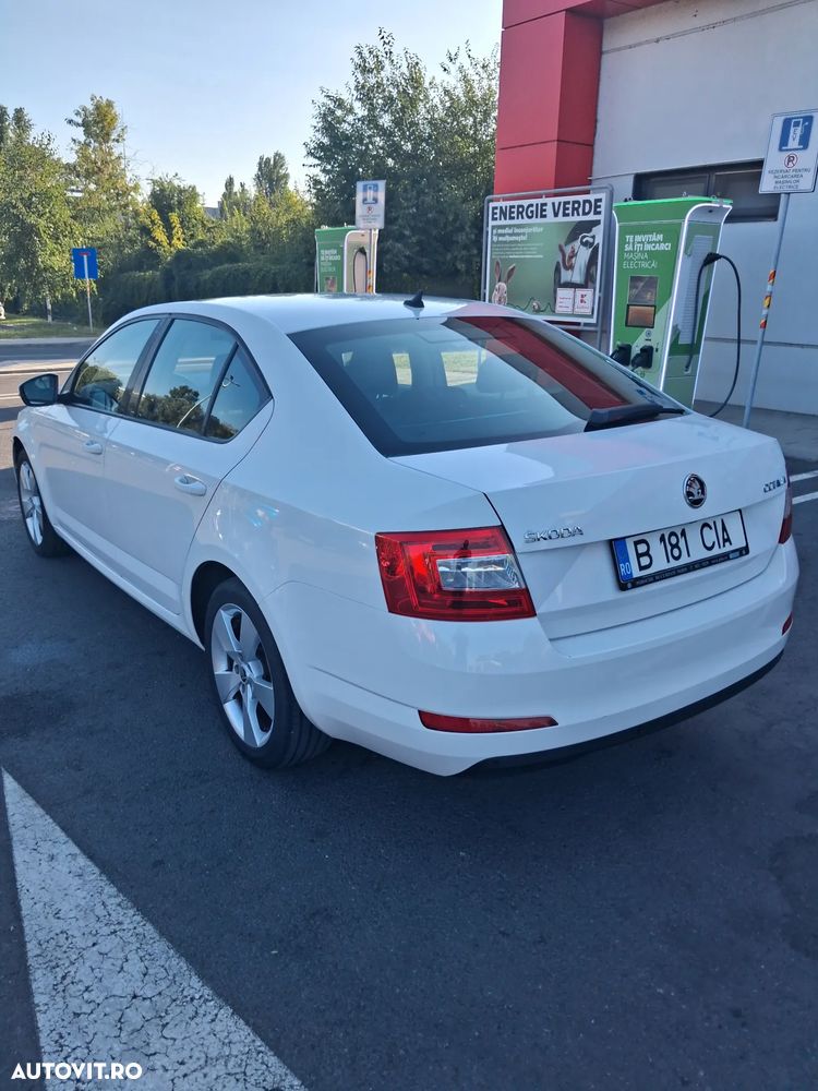 Skoda Octavia 1.4 TSI DSG Style - 3
