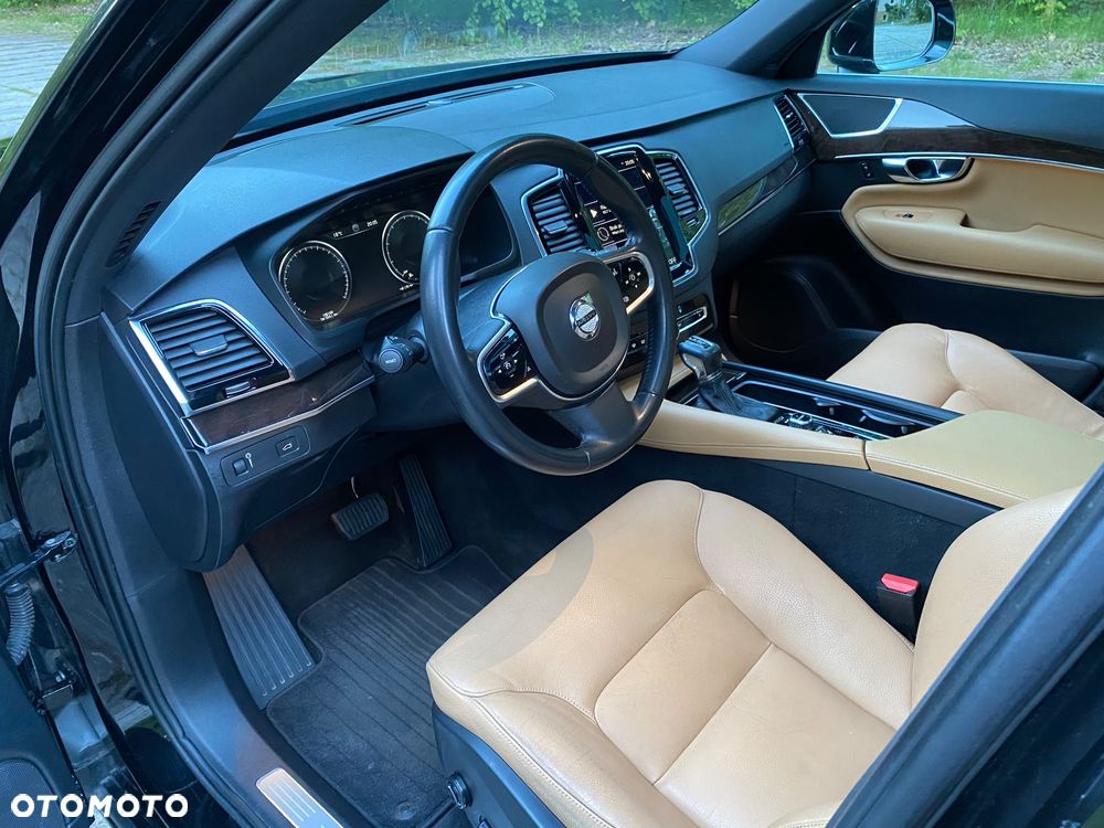 Volvo XC 90 T6 AWD Momentum 7os - 11