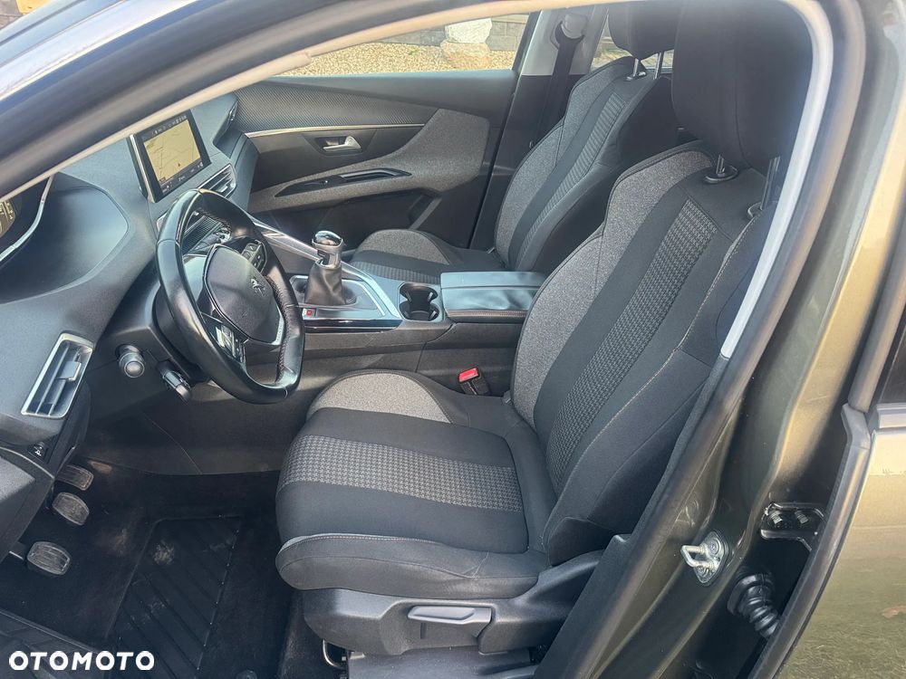 Peugeot 5008 1.2 PureTech Active Pack S&S - 12