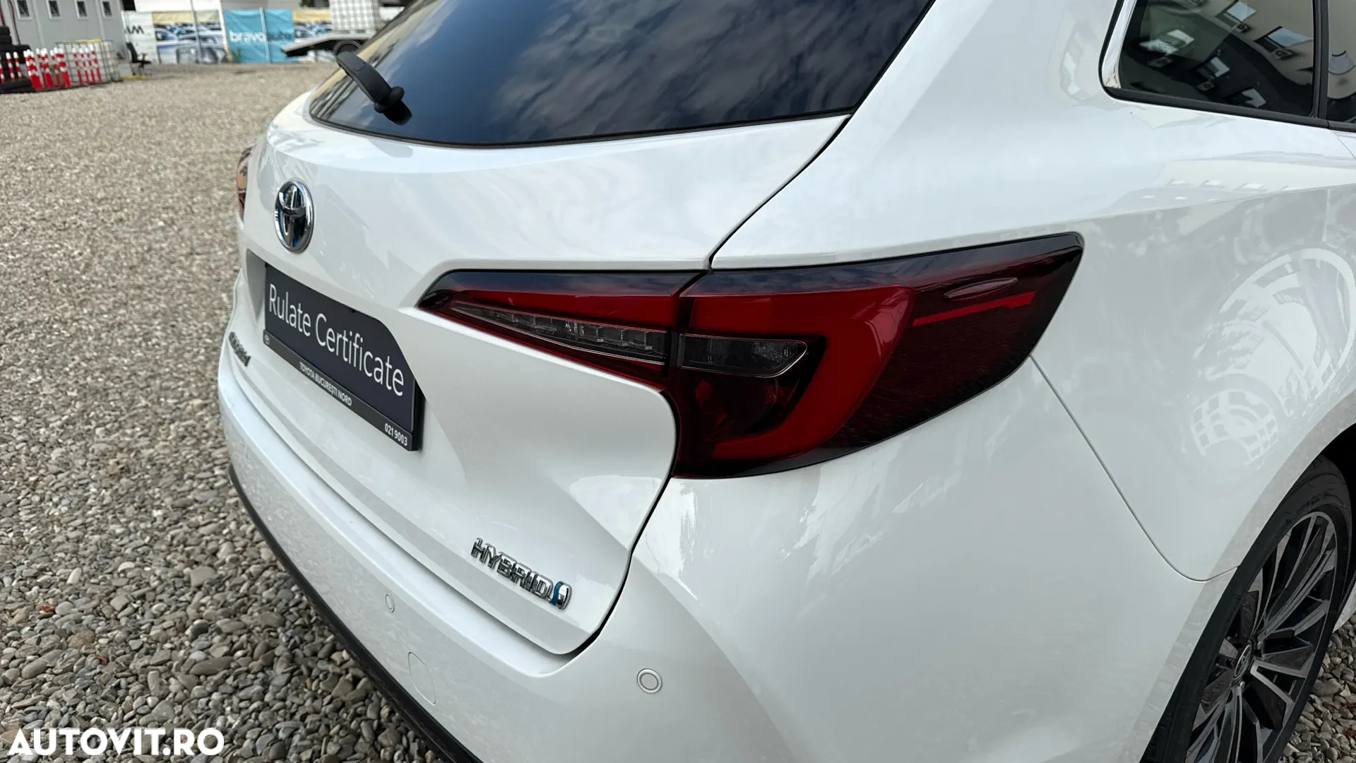 Toyota Corolla 1.8 HSD TS Exclusive - 27