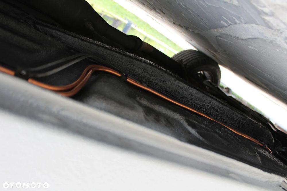 BMW Seria 5 518 i - 28
