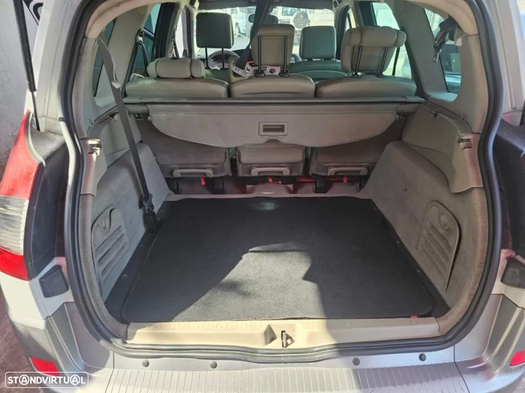 Renault Grand Scénic 1.5 dCi Pack Clim 7L. - 12
