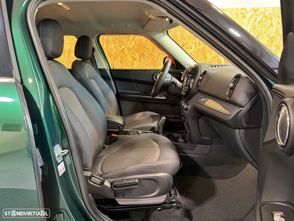 MINI Countryman Cooper D ALL4 Auto - 23