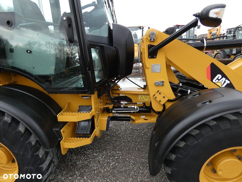 Caterpillar CAT 908M Z Niemiec / 3.372mtg po serwisie / Super Stan / - 27