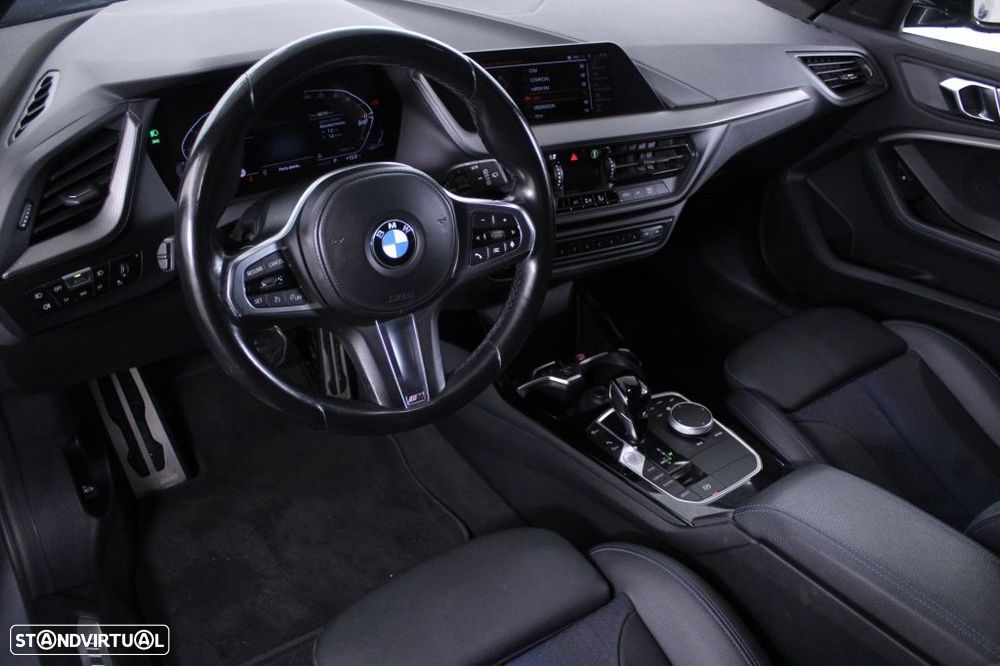 BMW 116 d Pack Desportivo M Auto - 35