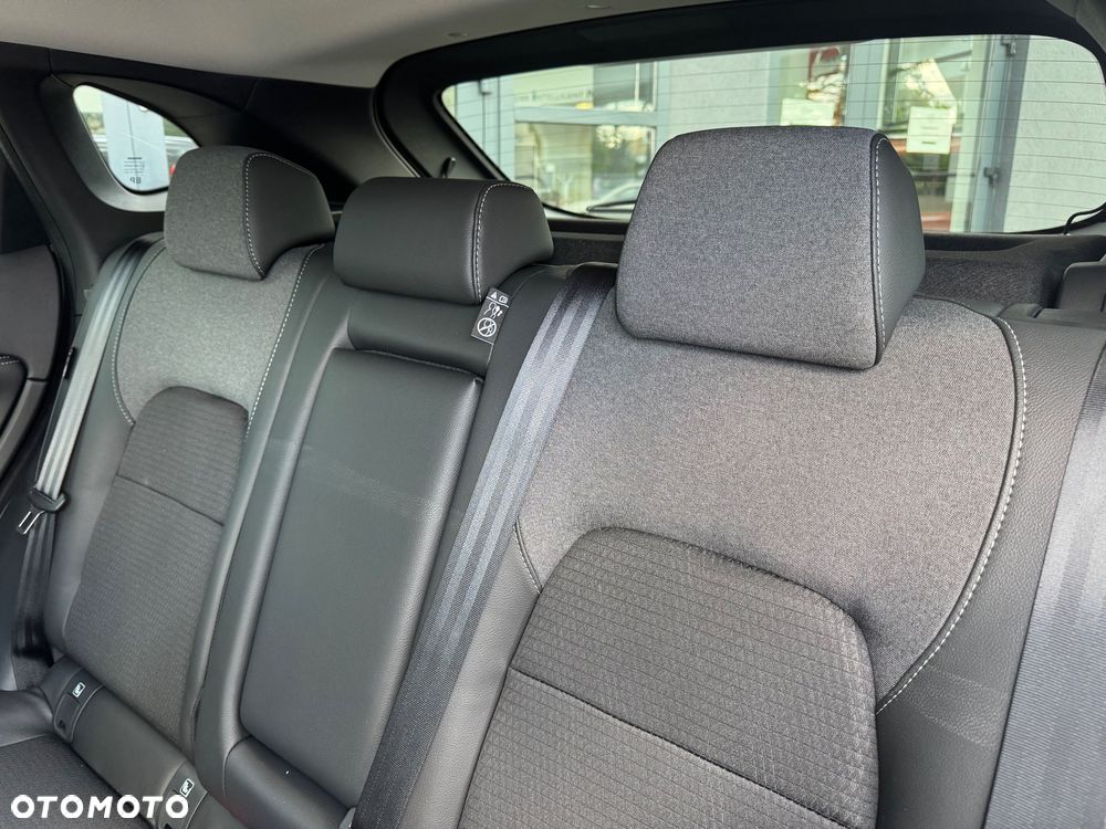 Nissan Qashqai 1.3 DIG-T MHEV N-Connecta Xtronic - 18