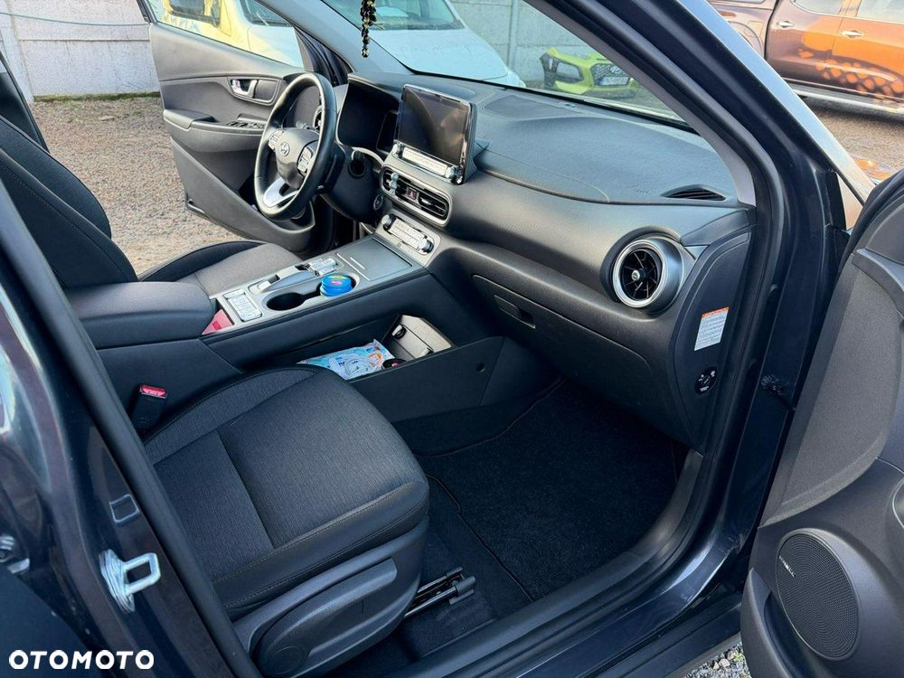 Hyundai Kona 39kWh Executive - 15