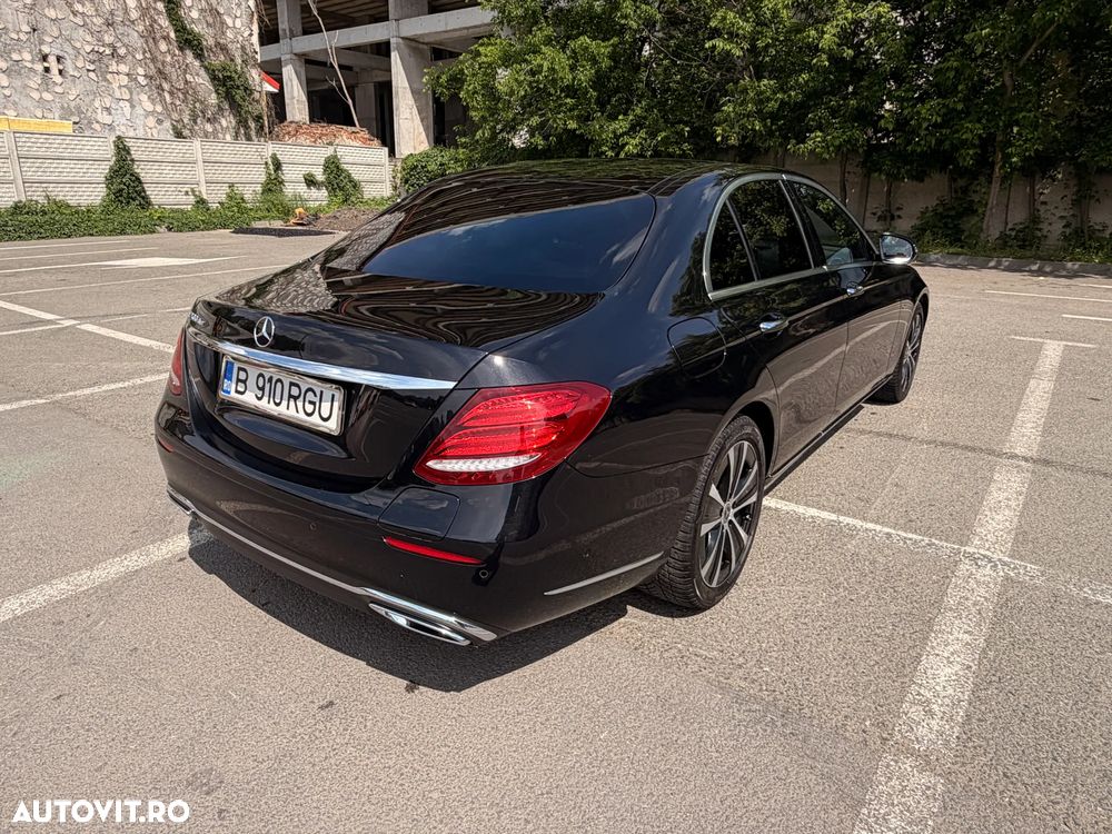 Mercedes-Benz E 300 de 9G-TRONIC - 6